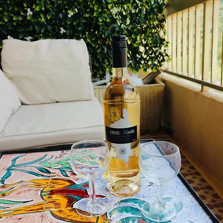 Le Petit Trotel - Nearby Beaches And *