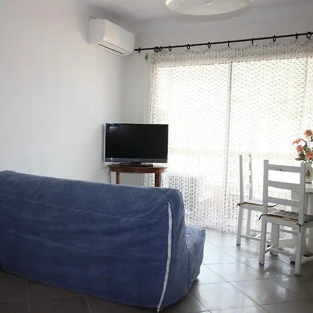 Le Petit Trotel - Nearby Beaches And Ajaccio (Corsica)