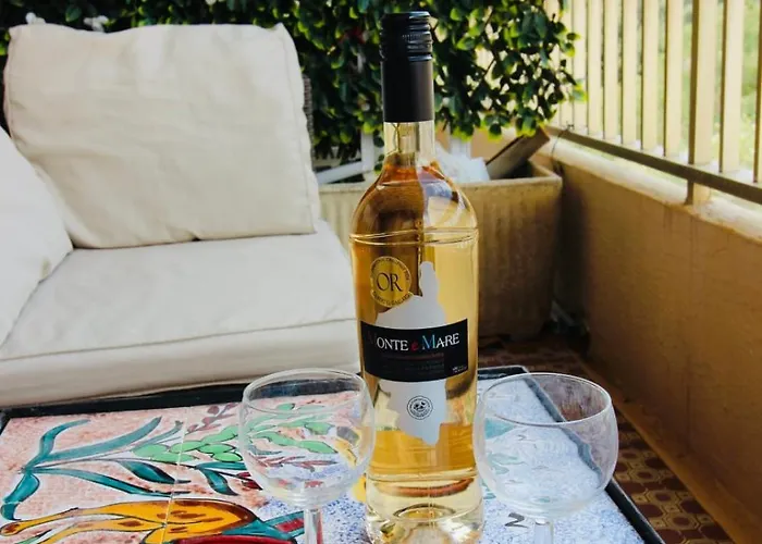 Le Petit Trotel - Nearby Beaches And